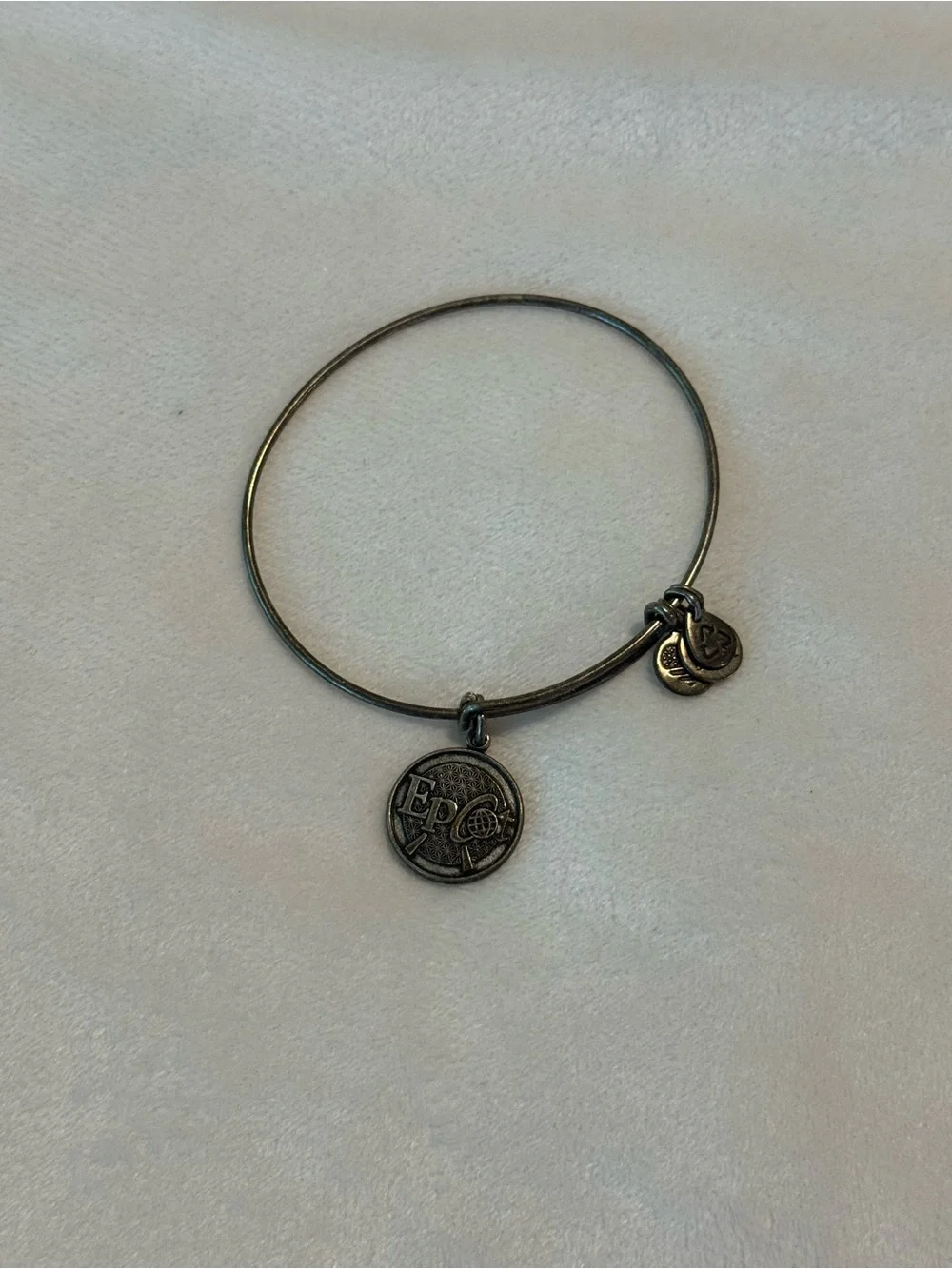 Alex and Ani Disney Parks Epcot Retro Logo Charm Bangle Rafaelian Silver